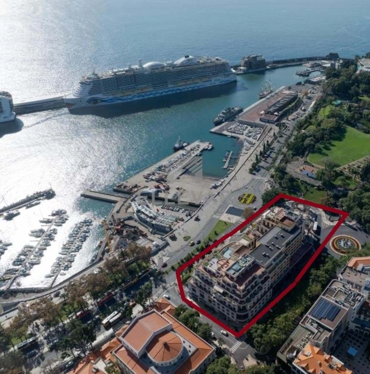 Garagem para Arrendamento em Funchal (Se) Foto 2