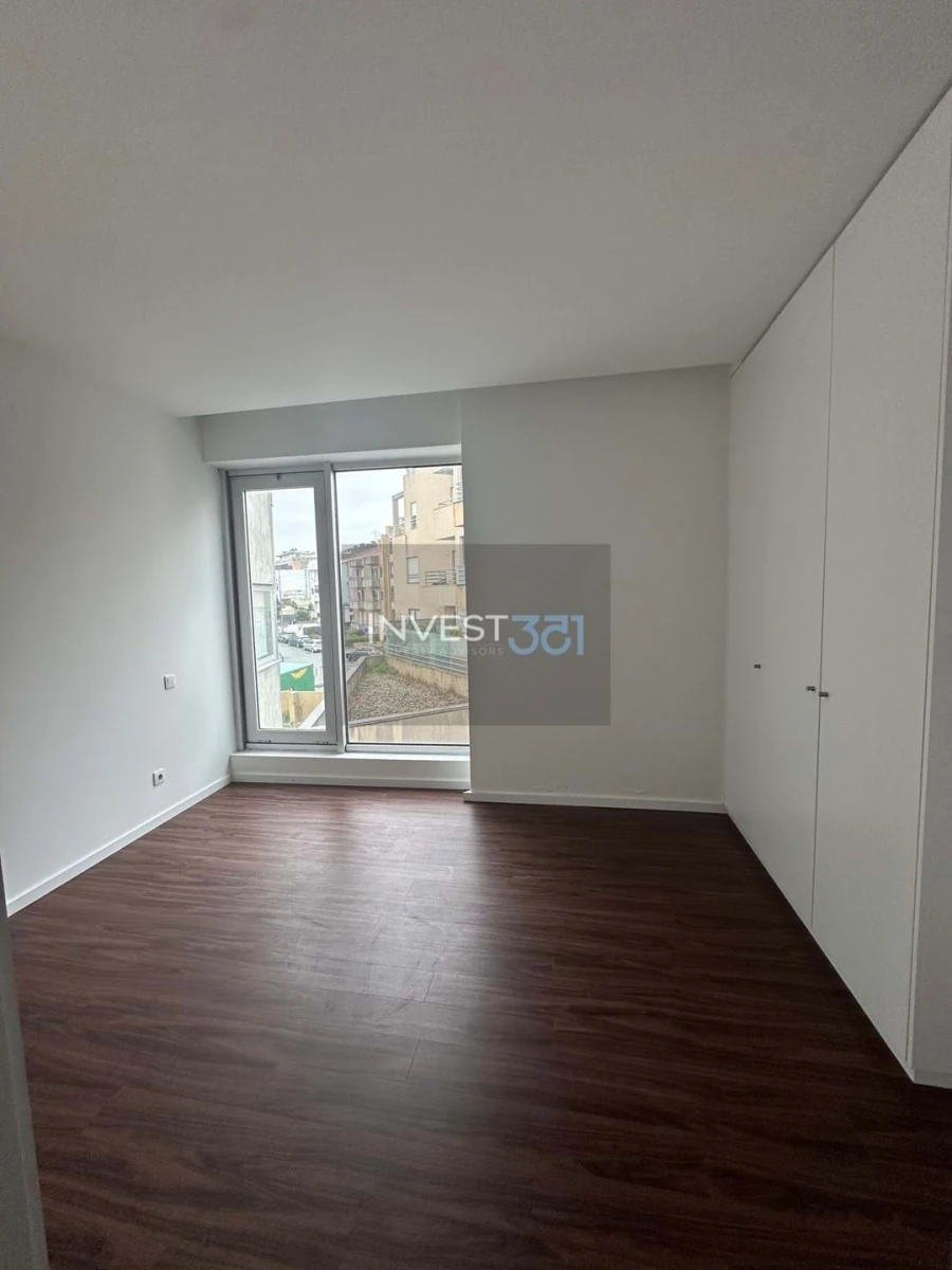 Apartamento T3 para Venda em Lordelo do Ouro e Massarelos Foto 12