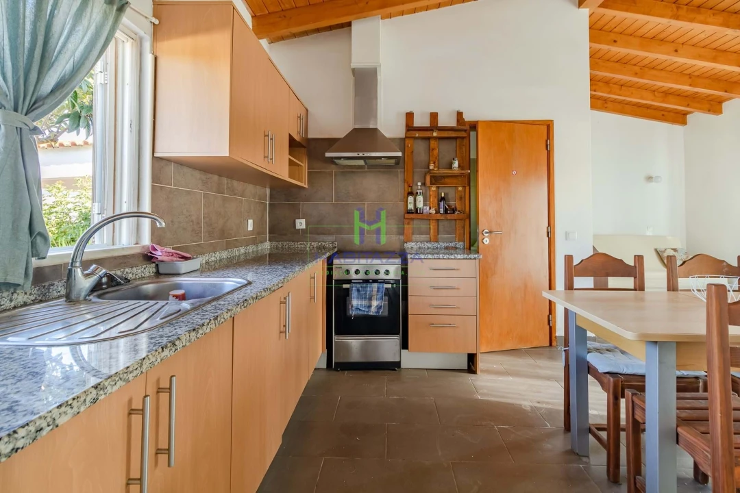 Moradia T1 para Venda em Budens Foto 12