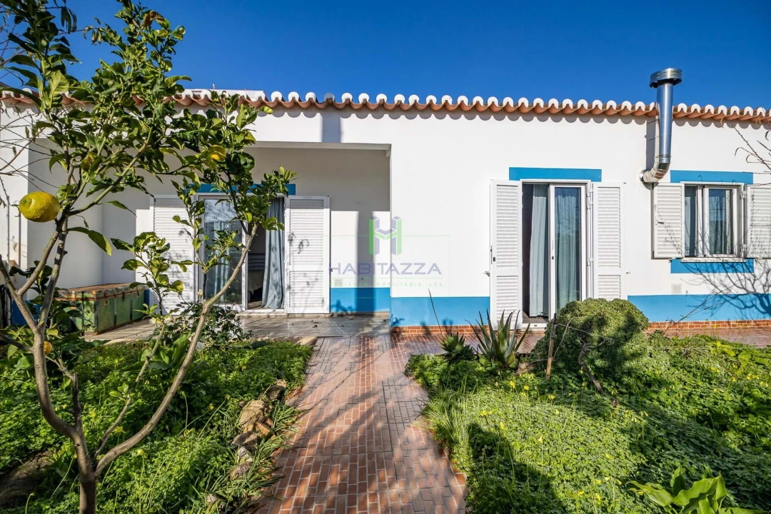 Moradia T1 para Venda em Budens Foto 1