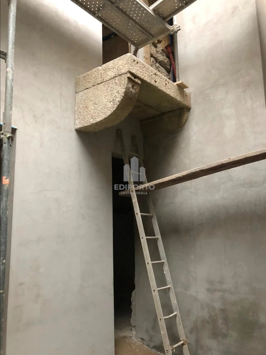 Apartamento T1 para Venda em Santa Marinha Foto 8