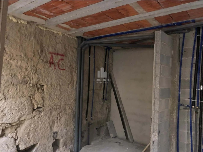 Apartamento T1 para Venda em Santa Marinha Foto 9