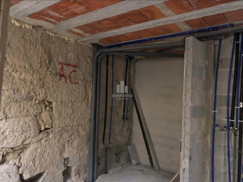 Apartamento T1 para Venda em Santa Marinha Foto 9