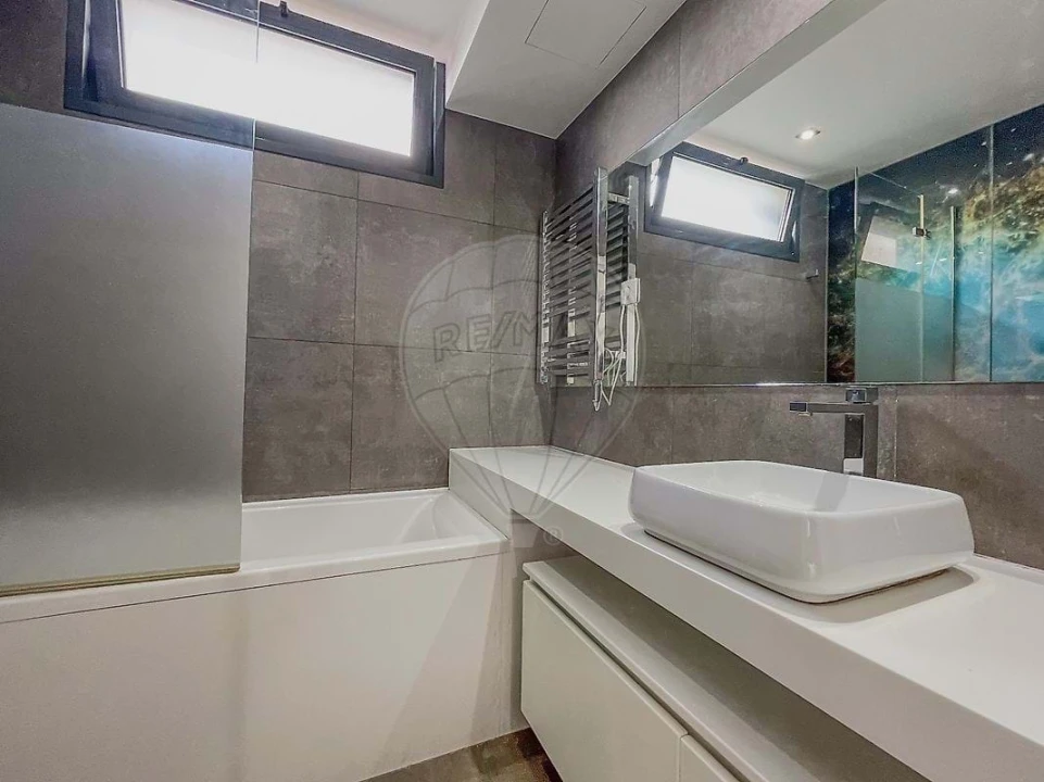 Moradia T4 para Venda em Rio de Mouro Foto 16