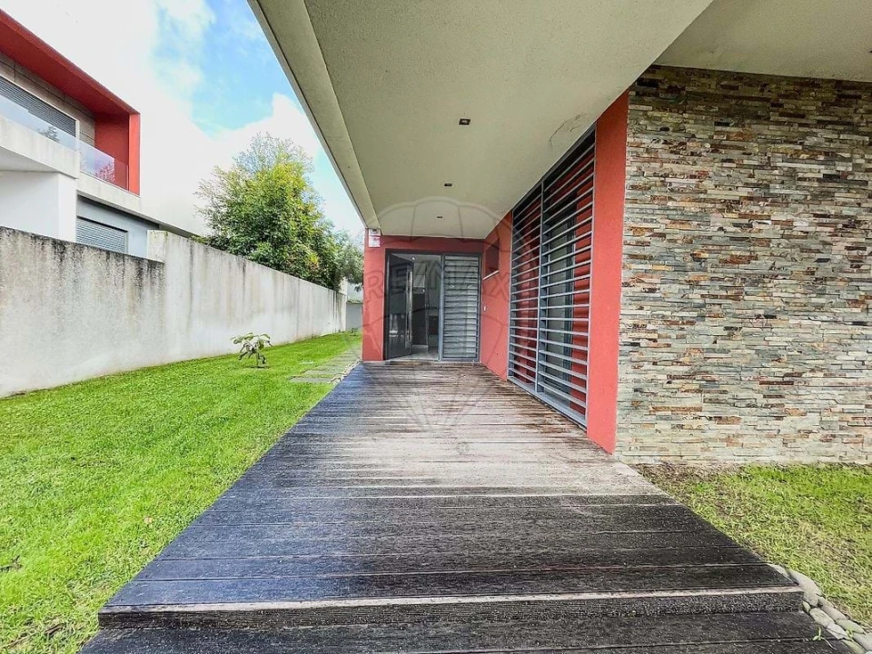 Moradia T4 para Venda em Rio de Mouro Foto 25