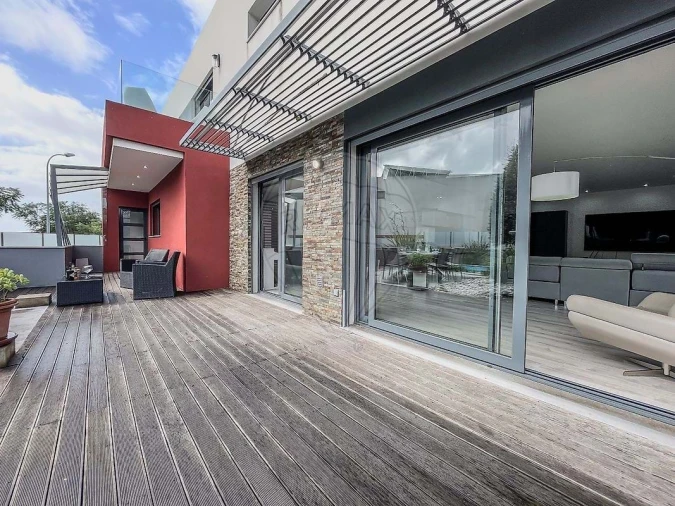 Moradia T4 para Venda em Rio de Mouro Foto 6