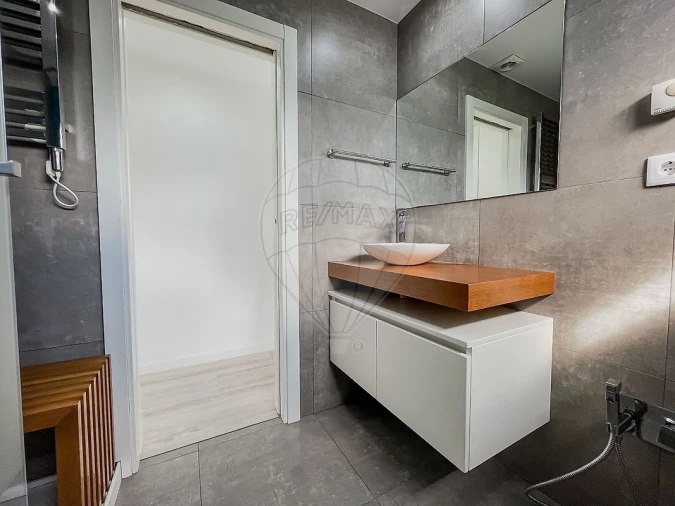 Moradia T4 para Venda em Rio de Mouro Foto 15