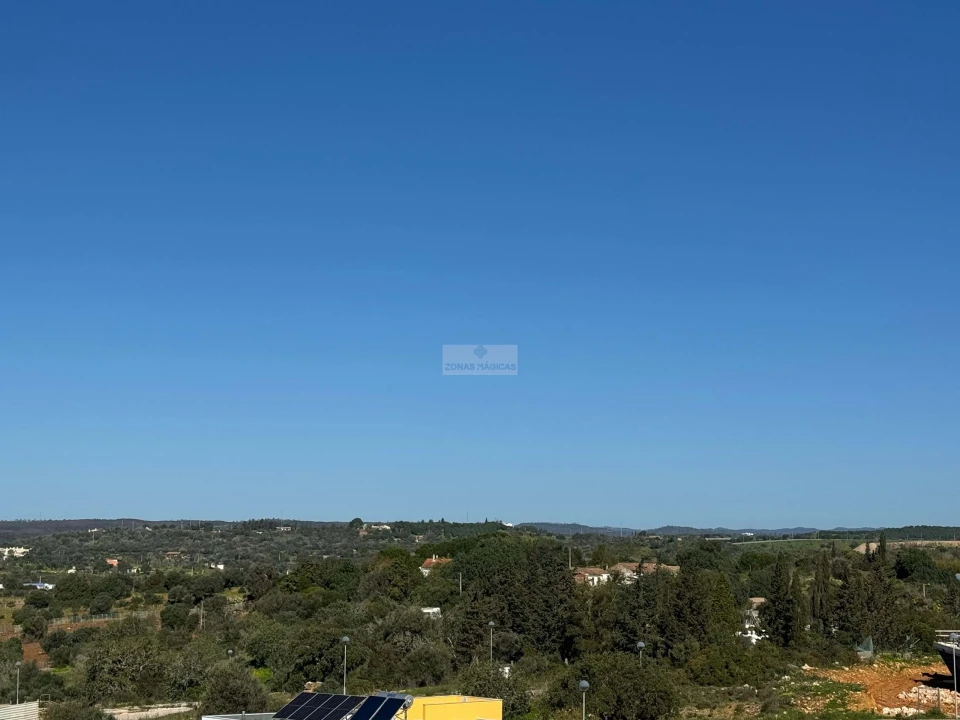 Moradia T4 para Venda em Mexilhoeira Grande Foto 27