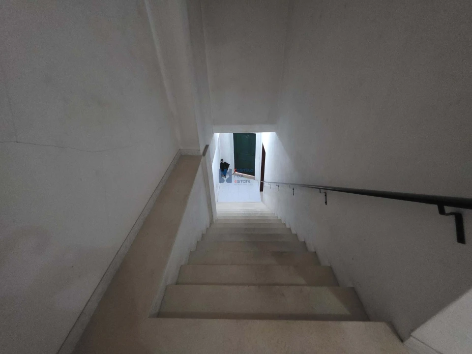 Prédio para Venda em Minde Foto 16