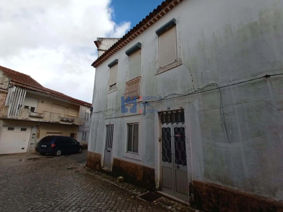 Prédio para Venda em Minde Foto 3