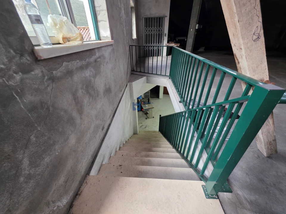 Prédio para Venda em Minde Foto 9