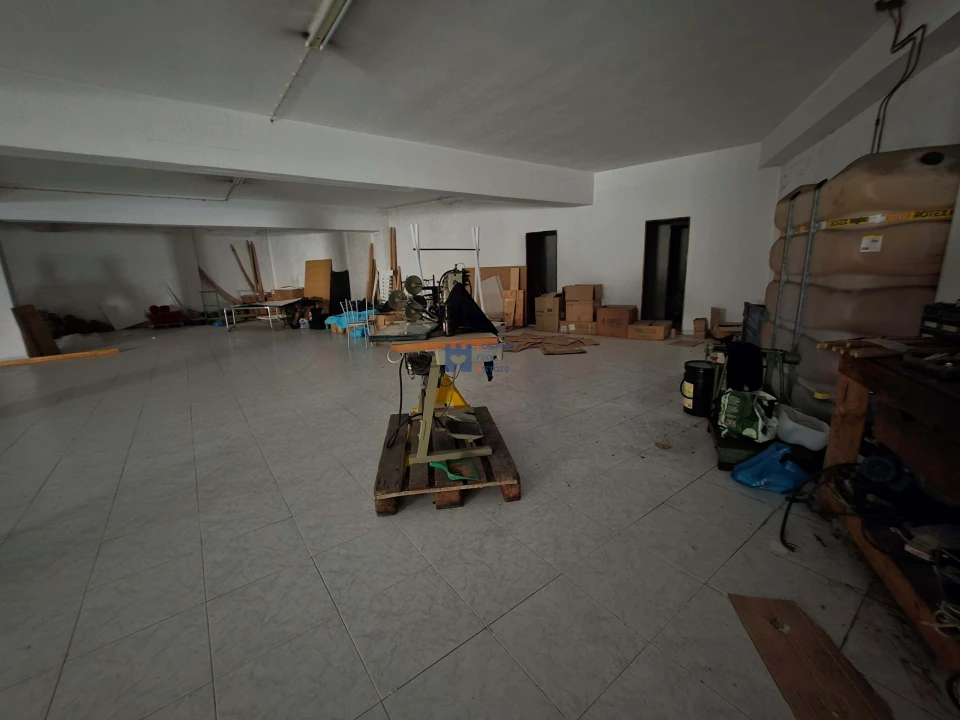 Prédio para Venda em Minde Foto 18