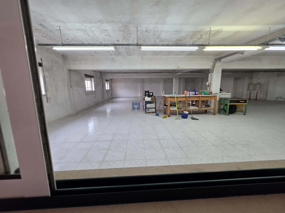 Prédio para Venda em Minde Foto 15