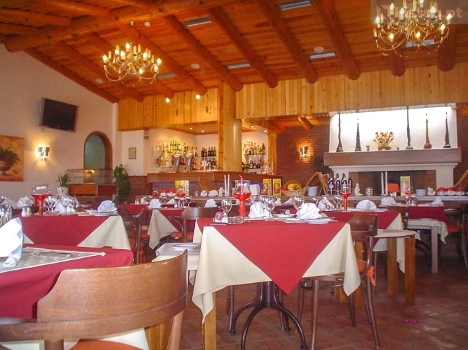 Negócio para Venda em Porches Foto 7