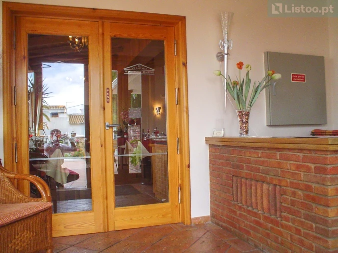 Negócio para Venda em Porches Foto 8