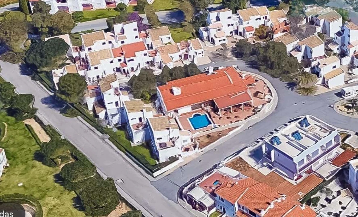 Negócio para Venda em Porches Foto 21