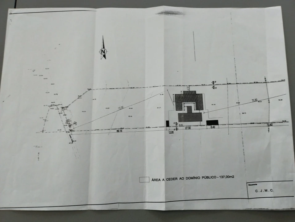 Moradia T4 para Venda em Encarnação Foto 26