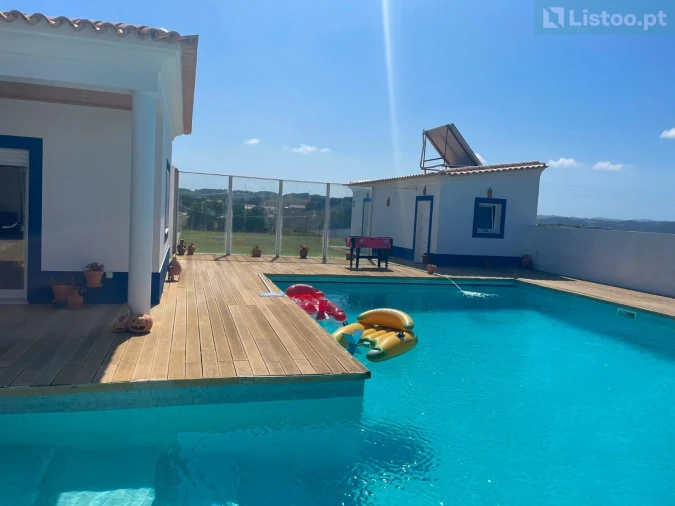 Moradia T4 para Venda em Encarnação Foto 14