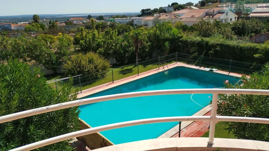 Moradia T8 para Venda em Palmela Foto 1