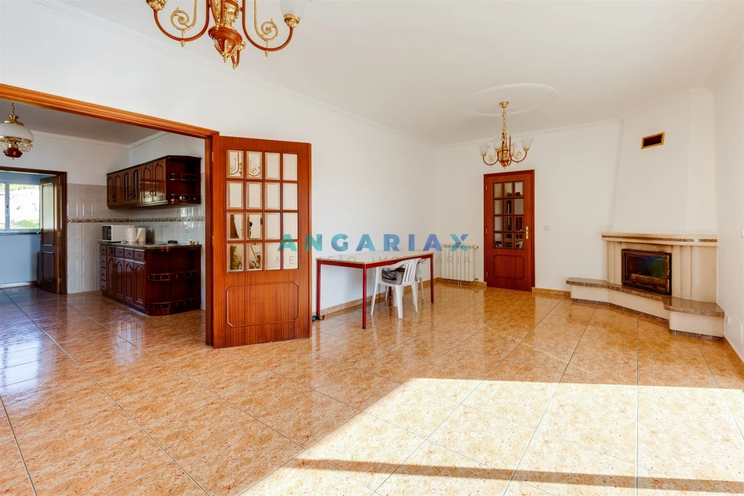 Moradia T3 para Venda em Golpilheira Foto 10