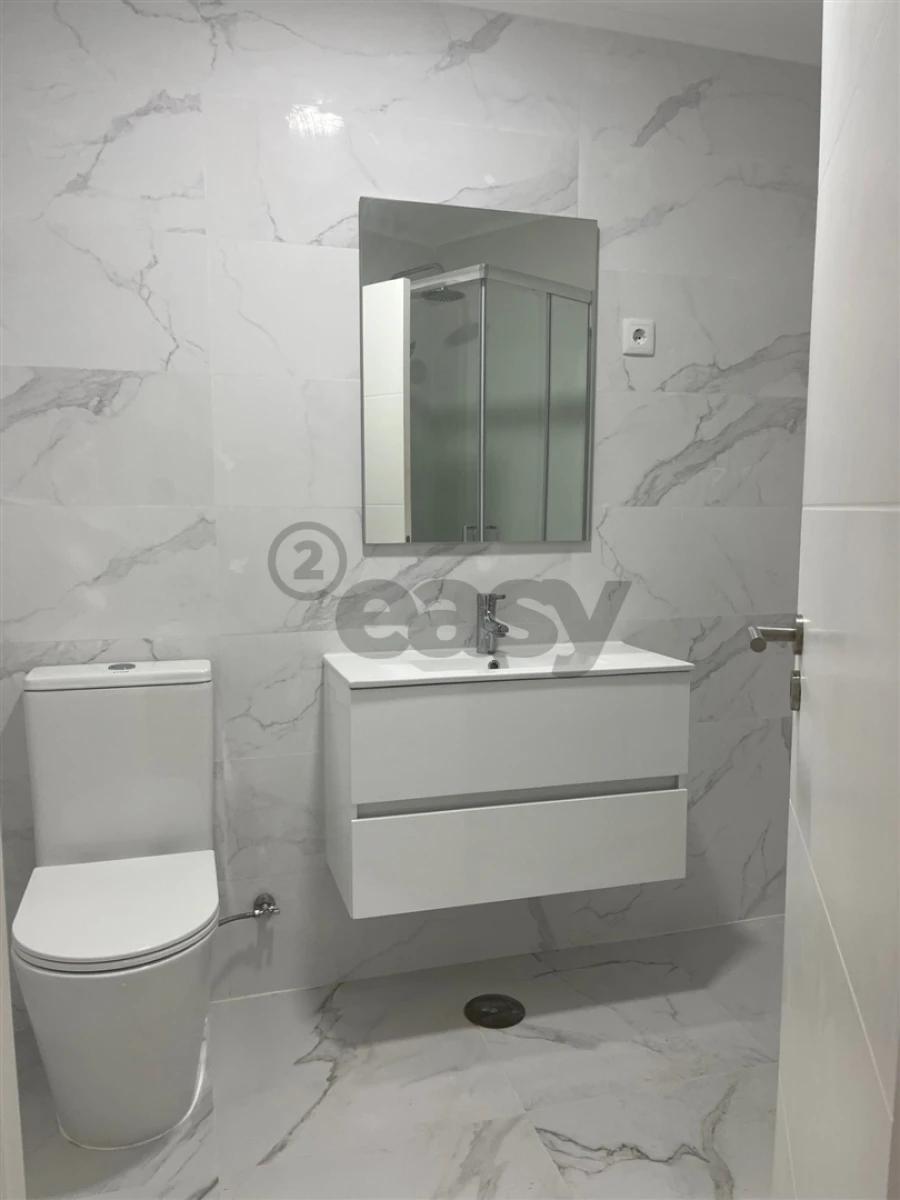 Apartamento T2 para Venda em Mina de Água Foto 5