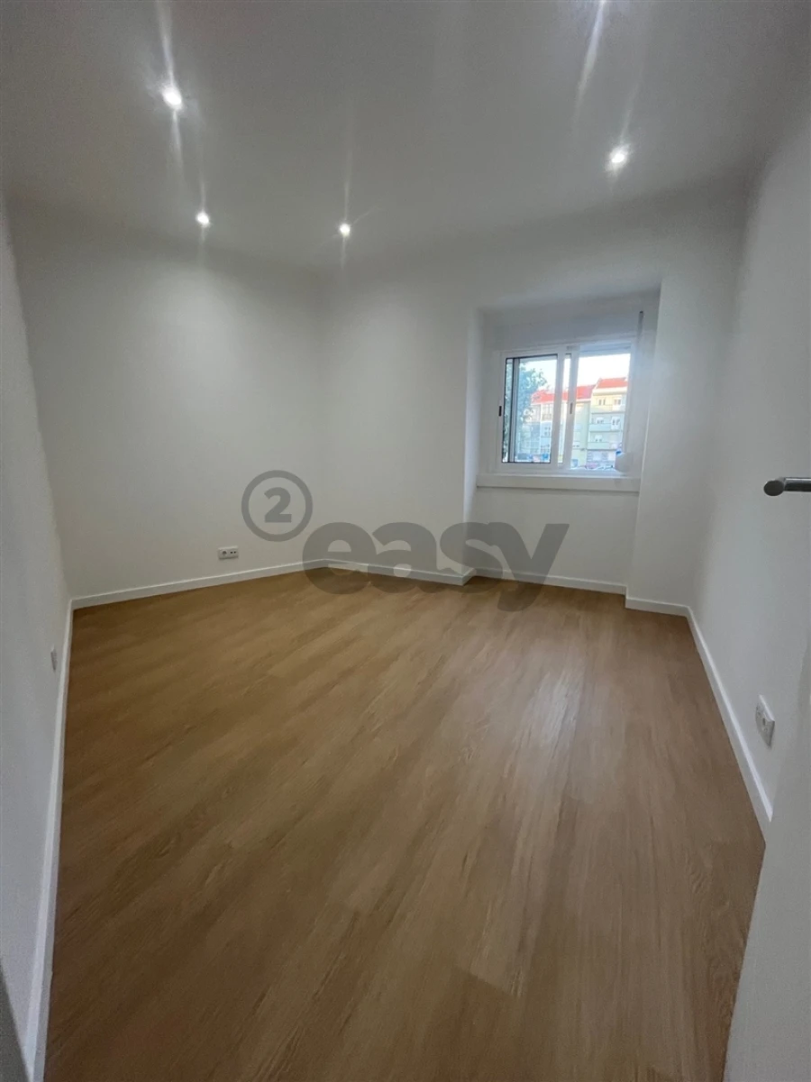 Apartamento T2 para Venda em Mina de Água Foto 3