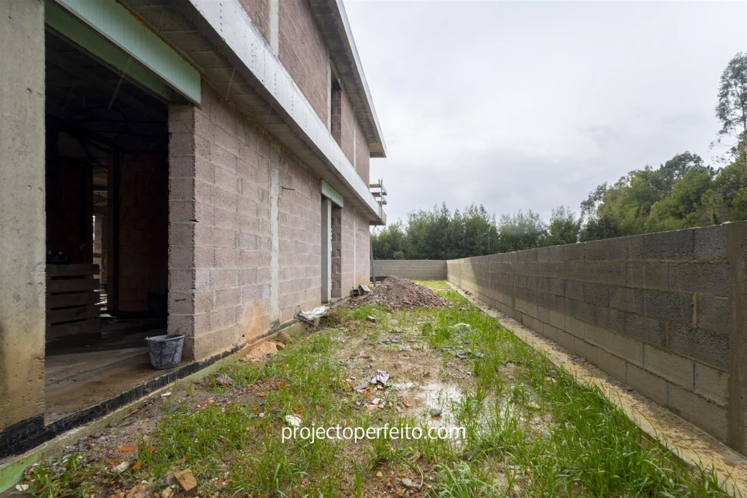 Moradia T3 para Venda em Vila de Cucujães Foto 24