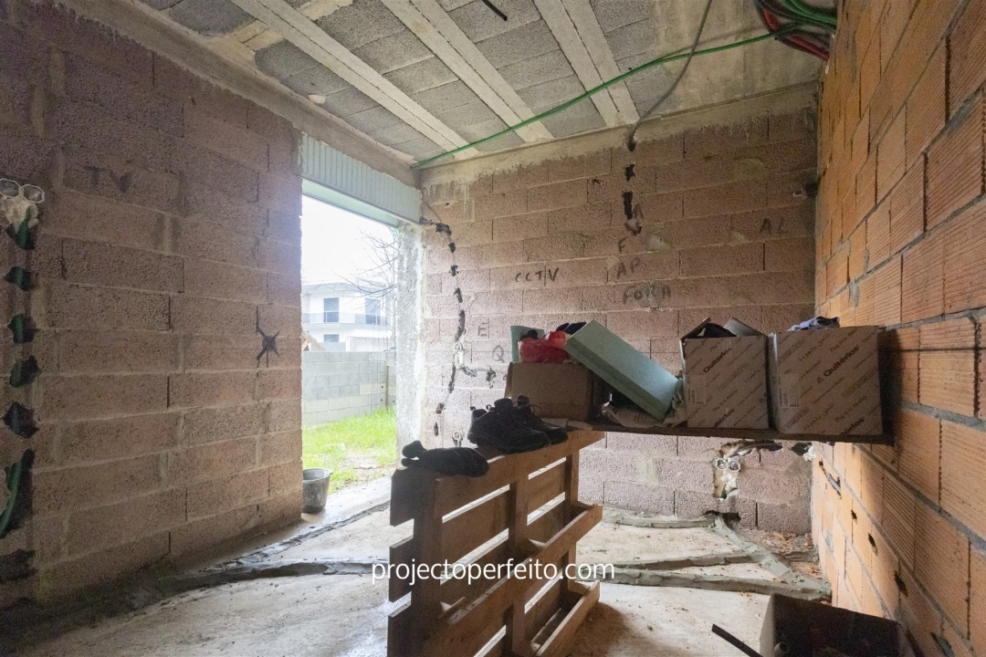 Moradia T3 para Venda em Vila de Cucujães Foto 14