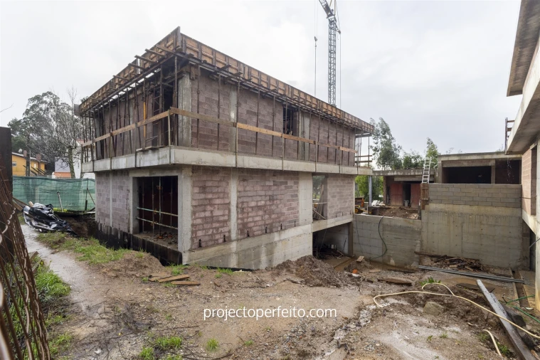 Moradia T3 para Venda em Vila de Cucujães Foto 1