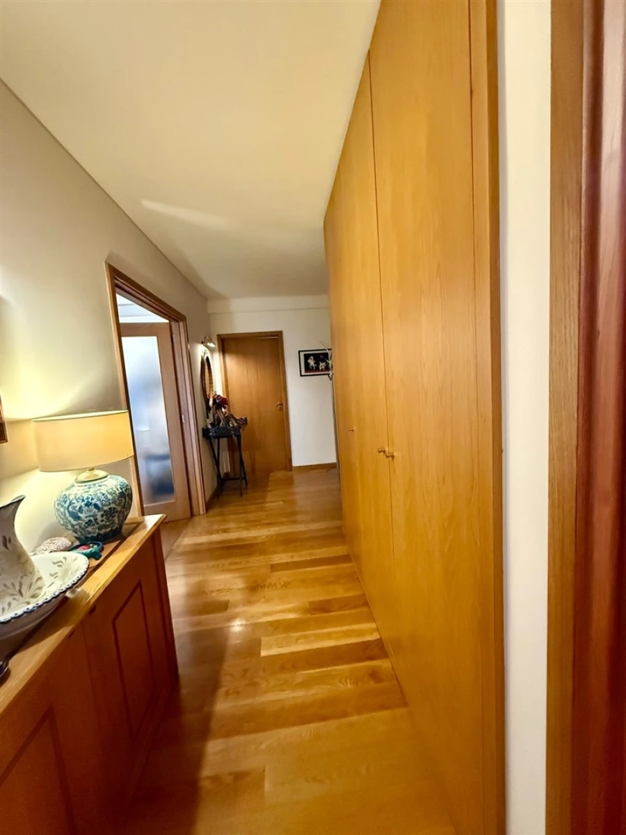 Apartamento T4 para Venda em Matosinhos e Leça da Palmeira Foto 8