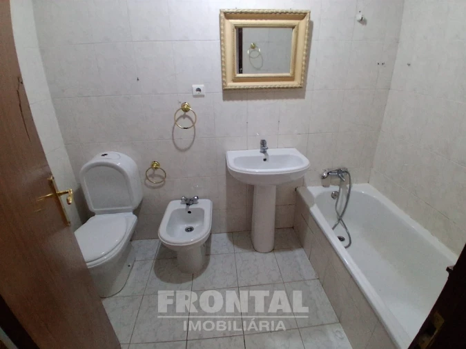 Apartamento T3 para Venda em Baguim do Monte (Rio Tinto) Foto 20