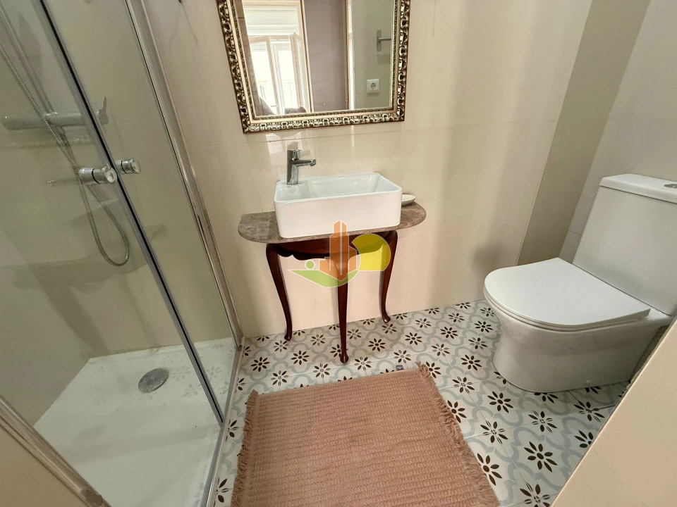 Moradia T8 para Venda em Buarcos Foto 36