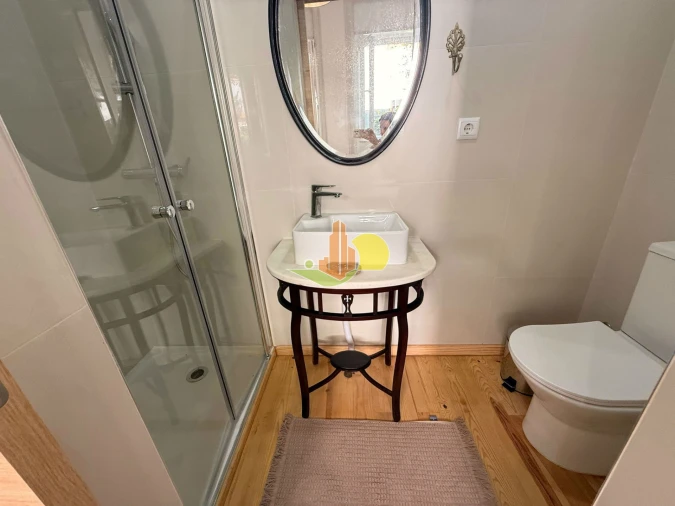 Moradia T8 para Venda em Buarcos Foto 18