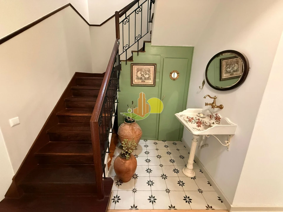 Moradia T8 para Venda em Buarcos Foto 31