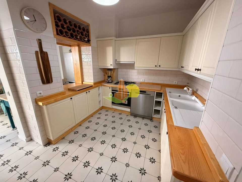 Moradia T8 para Venda em Buarcos Foto 5