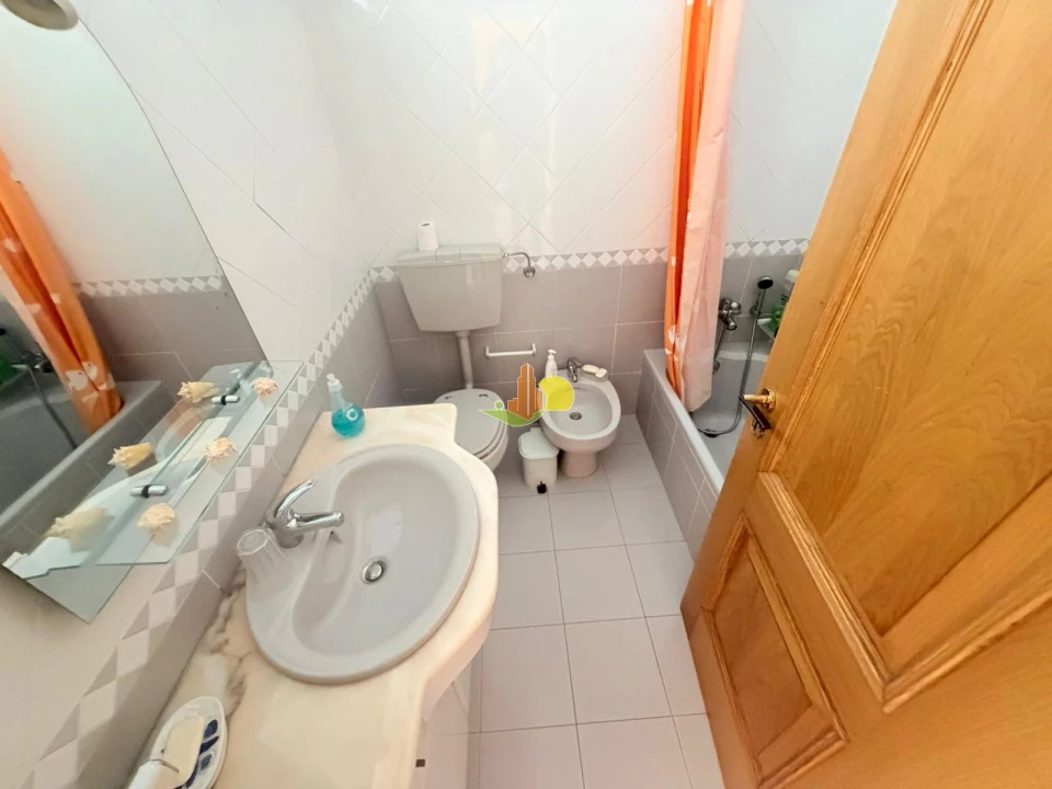 Apartamento T1 para Venda em Buarcos Foto 16