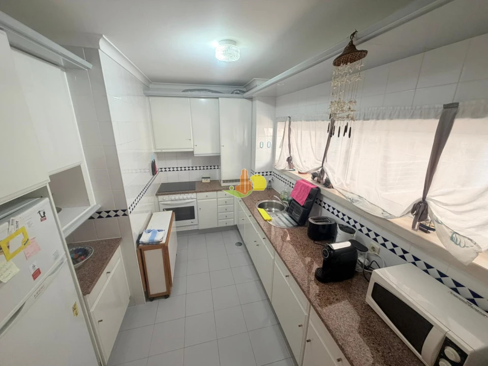 Apartamento T1 para Venda em Buarcos Foto 6