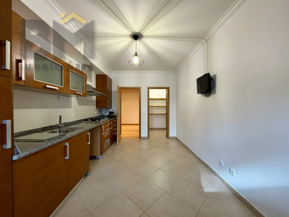 Apartamento T3 para Arrendamento em Castelo Branco Foto 7