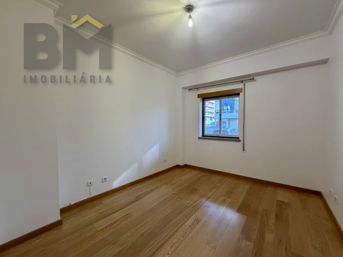 Apartamento T3 para Arrendamento em Castelo Branco Foto 10