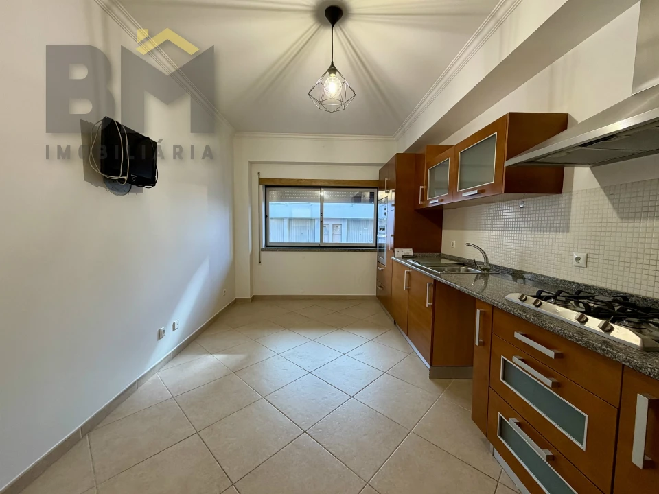 Apartamento T3 para Arrendamento em Castelo Branco Foto 9