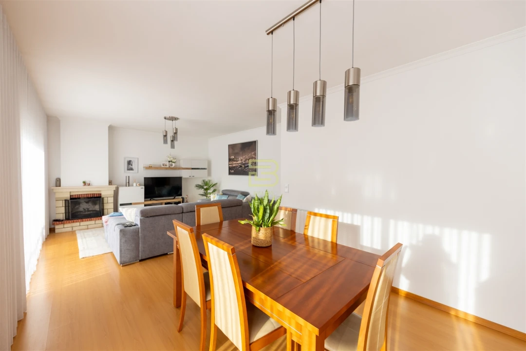 Apartamento T2 para Venda em Ermesinde Foto 3