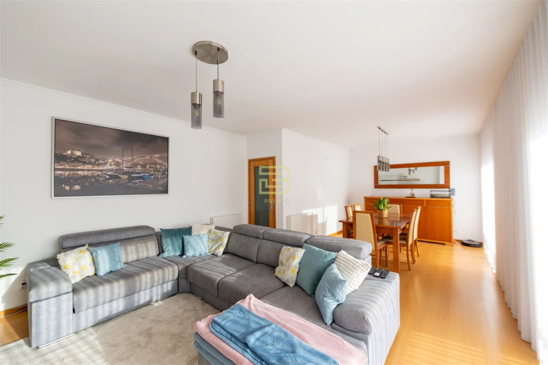 Apartamento T2 para Venda em Ermesinde Foto 2