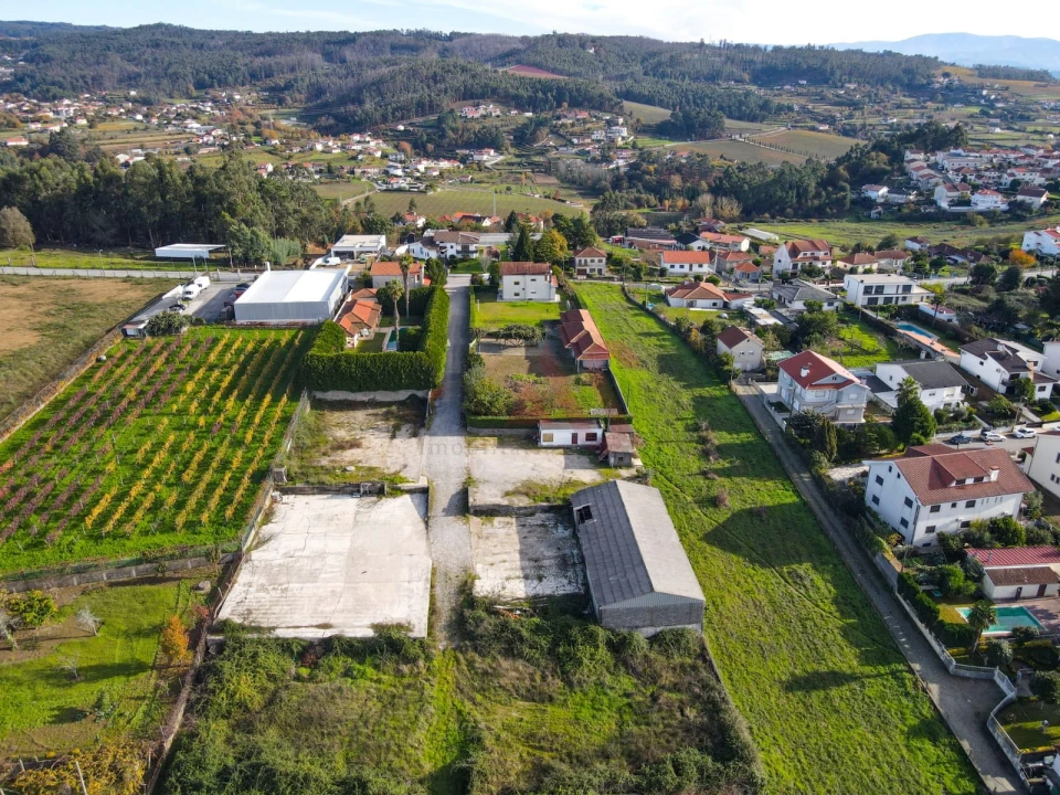 Terreno para Venda em Vila Cova da Lixa e Borba de Godim Foto 4
