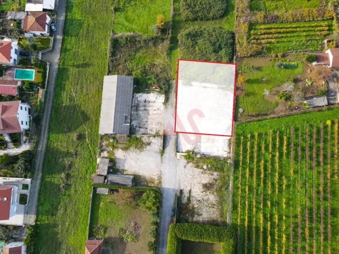 Terreno para Venda em Vila Cova da Lixa e Borba de Godim