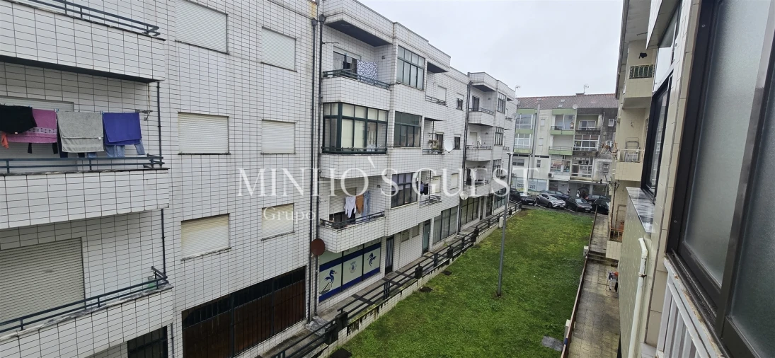 Apartamento T3 para Venda em Vila Verde e Barbudo Foto 9