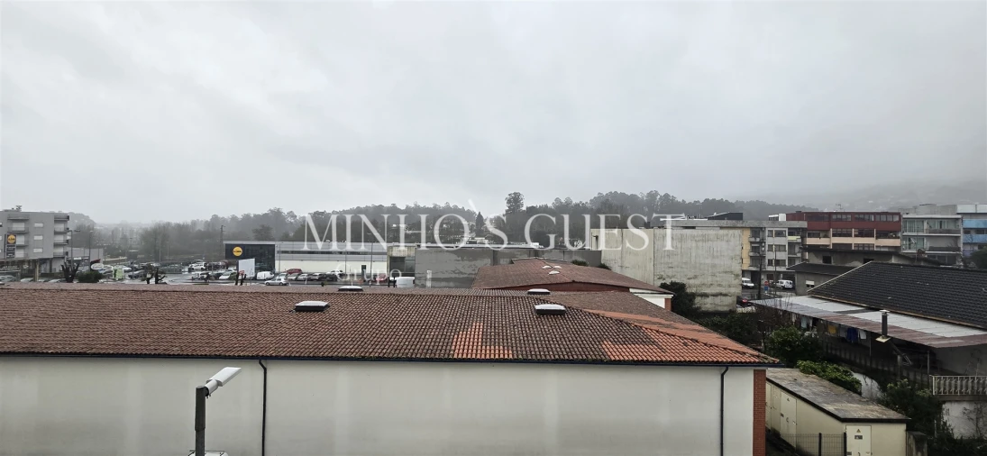 Apartamento T3 para Venda em Vila Verde e Barbudo Foto 6