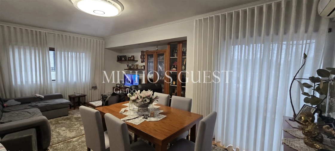 Apartamento T3 para Venda em Vila Verde e Barbudo Foto 2