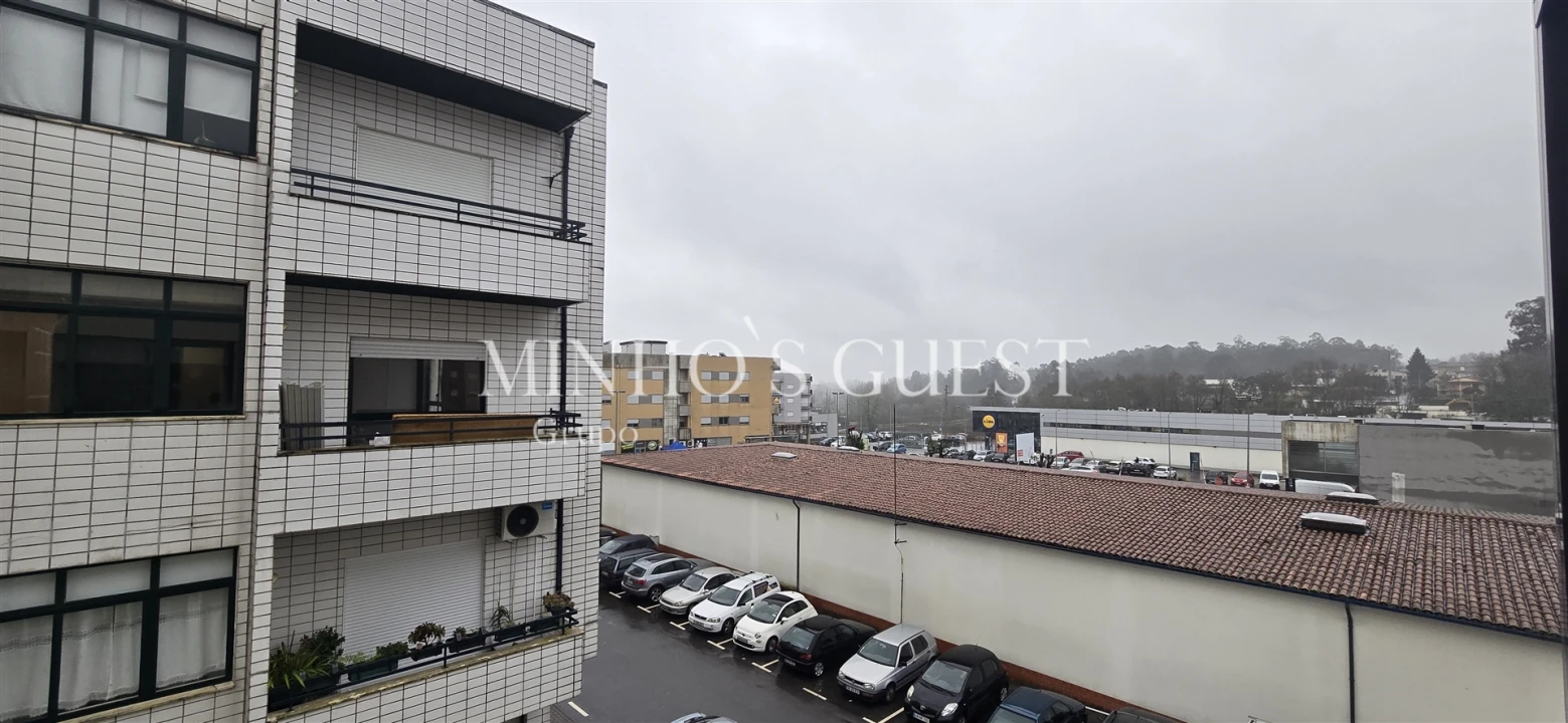 Apartamento T3 para Venda em Vila Verde e Barbudo Foto 10