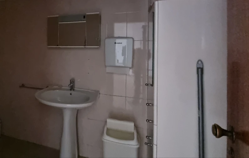 Escritório para Arrendamento em Sé Nova, Santa Cruz, Almedina e São Bartolomeu Foto 10