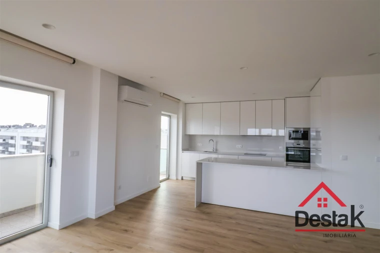 Apartamento T3 para Arrendamento em Ranhados